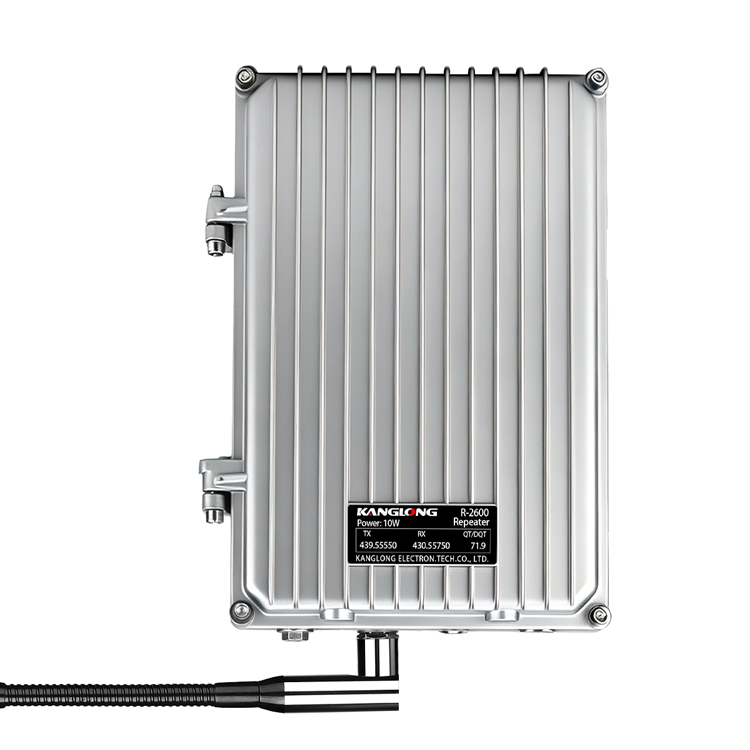 R-2600 Analog-Repeater